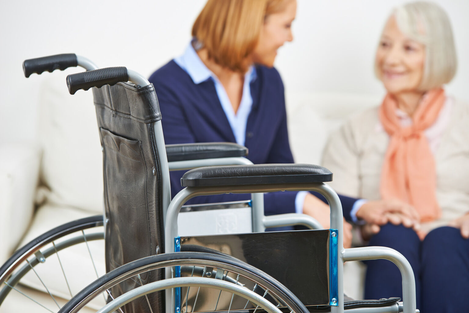 Manual Handling Hazards in Aged Care How to Address Them? Wise Choice IHC